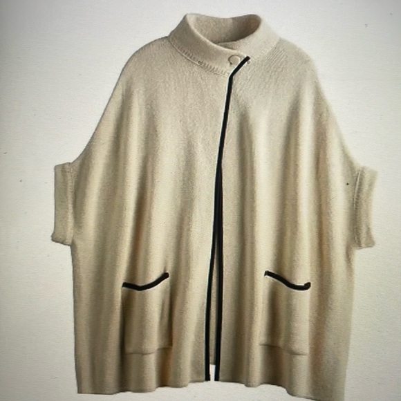 NWT LC Lauren Conrad Solid Black Knit Riding Cape - Picture 2 of 3